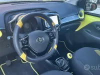 Brugt Toyota Aygo X-play 69 HK (50 kW) 2016 Gul Hatchback