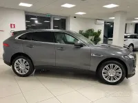 Usata Jaguar F-Pace Prestige 180 CV (132 kW) 2017 Grigio SUV