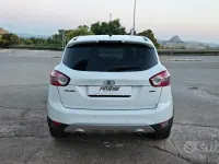 Usata Ford Kuga Titanium 136 CV (100 kW) 2008 Bianco SUV