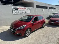 Usata Peugeot 208 Allure 75 CV (55 kW) 2015 Rosso Utilitaria