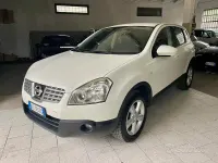Usata Nissan Qashqai Tekna 150 CV (110 kW) 2010 Bianco SUV