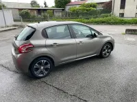 Usata Peugeot 208 Active 82 CV (60 kW) 2014 Bronzo Utilitaria