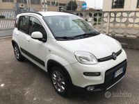 Usata Fiat Panda 4x4 S 86 CV (63 kW) 2016 Bianco Utilitaria