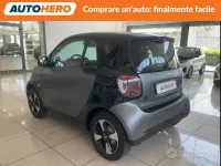 Usata Smart ForTwo Coupé 41 kW (56 CV) 2023 Grigio Utilitaria