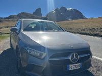 Usata Mercedes A180 Business 116 CV (85 kW) 2019 Grigio Berlina