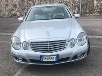 Usata Mercedes E200 184 CV (135 kW) 2007 Grigio Berlina