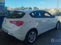 Usata Alfa Romeo Giulietta Business 120 CV (88 kW) 2016 Bianco Utilitaria