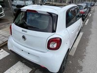 Usata Smart ForFour Proxy 90 CV (66 kW) 2015 Bianco Utilitaria