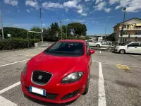 Usata Seat Leon 102 CV (75 kW) 2009 Rosso Utilitaria