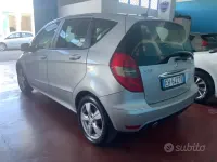 Usata Mercedes A200 Edition 140 CV (102 kW) 2011 Grigio Utilitaria