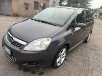 Usata Opel Zafira Tourer Cosmo 149 CV (109 kW) 2013 Nero Monovolume