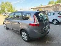 Usata Renault Scénic III Bose Edition 110 CV (80 kW) 2012 Grigio Monovolume