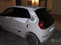 Usata Renault Twingo Urban Night 65 CV (47 kW) 2022 Bianco Utilitaria