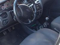 Usata Ford Focus 116 CV (85 kW) 2004 Grigio Berlina
