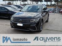 Usata VW Tiguan R-line 200 CV (147 kW) 2023 Nero SUV
