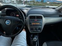 Usata Fiat Grande Punto 75 CV (55 kW) 2005 Grigio Utilitaria