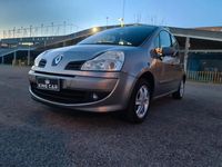 Käytetty Renault Modus Dynamique 113 HP (83 kW) 2008 Harmaa Tila-auto