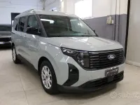 Usata Ford Tourneo Courier Titanium 125 CV (91 kW) 2024 Grigio Monovolume