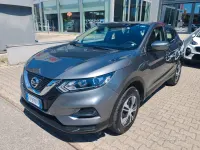 Usata Nissan Qashqai Acenta 110 CV (80 kW) 2018 Grigio SUV