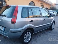 Usata Ford Fusion Collection 68 CV (50 kW) 2005 Grigio Utilitaria