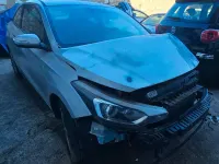 Usata Hyundai i20 84 CV (61 kW) 2015 Argento Coupé
