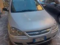 Usata Opel Corsa Club 60 CV (44 kW) 2005 Argento Utilitaria