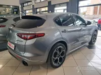 Käytetty Alfa Romeo Stelvio Veloce 210 HP (154 kW) 2021 Harmaa Katumaasturi
