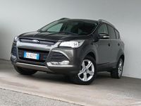 Usata Ford Kuga 120 CV (88 kW) 2015 Grigio SUV
