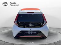 Begagnad Toyota Aygo X-wave 72 HK (52 kW) 2019 Vit Halvkombi