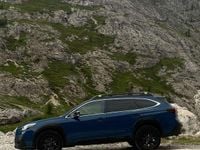 Usata Subaru Outback 169 CV (124 kW) 2024 Blu/azzurro Station wagon