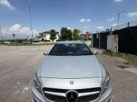Usata Mercedes A200 Premium 136 CV (100 kW) 2012 Grigio Utilitaria