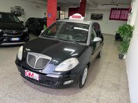Usata Lancia Ypsilon 70 CV (51 kW) 2004 Nero Utilitaria