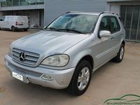 Usata Mercedes ML270 163 CV (119 kW) 2005 Argento SUV
