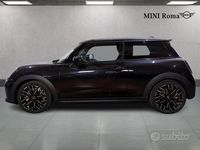 Usata Mini Cooper Favoured 204 CV (150 kW) 2024 Midnight black ii Utilitaria