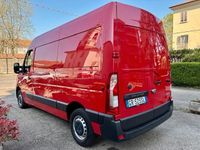 Usata Renault Master 136 CV (100 kW) 2023 Rosso Monovolume