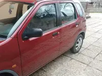 Usata Suzuki Ignis 83 CV (61 kW) 2003 Rosso Utilitaria