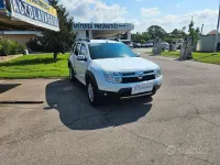 Usata Dacia Duster Lauréate 105 CV (77 kW) 2010 Bianco SUV