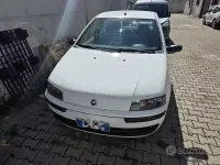 Begagnad Fiat Punto 80 HK (58 kW) 2000 Vit Halvkombi