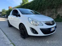 Usata Opel Corsa 86 CV (63 kW) 2011 Bianco Utilitaria