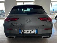 Usata Mercedes CLA200 Premium 149 CV (109 kW) 2021 Grigio Station wagon