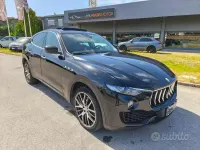 Usata Maserati Levante 275 CV (202 kW) 2016 Nero SUV