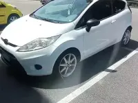 Usata Ford Fiesta 82 CV (60 kW) 2010 Bianco Berlina