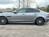 Usata Jaguar XE R-Dynamic 250 CV (183 kW) 2020 Grigio Berlina