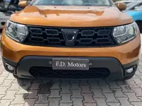 Usata Dacia Duster Lauréate 109 CV (80 kW) 2018 Giallo SUV