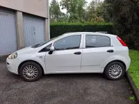 Usata Fiat Punto Young 69 CV (50 kW) 2016 Bianco Utilitaria