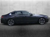 Usata BMW 520 M Sport 197 CV (144 kW) 2024 Grigio SUV