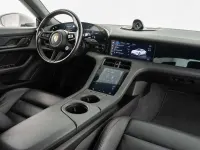 Usata Porsche Taycan 239 kW (326 CV) 2022 Bianco Berlina