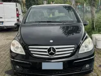 Usata Mercedes B200 140 CV (102 kW) 2009 Nero Monovolume