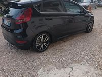 Usata Ford Fiesta 68 CV (50 kW) 2009 Nero Utilitaria