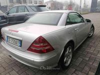 Usata Mercedes SLK200 163 CV (119 kW) 2001 Argento Cabrio